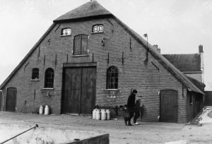 Achterkant van de boerderij in 1971 (J.P.M. Versteeg, Het Utrechts Archief)